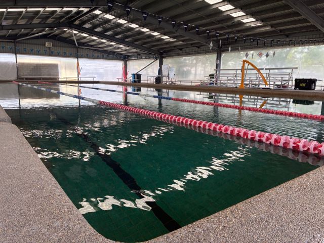 16m Enclosed Heated Pool